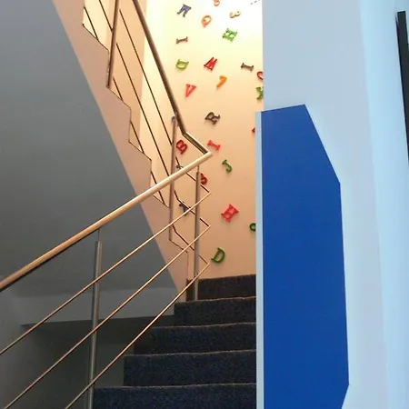 Babylonia 4* קוסטינסטי