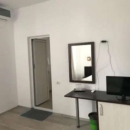 בית הארחה Babylonia קוסטינסטי